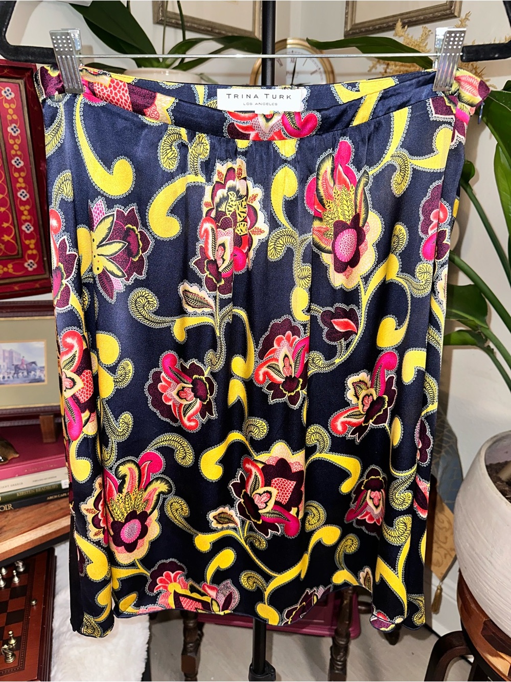 Trina Turk Silk Stretch Floral Paisley Midi Skirt - Excellent Condition Size 10